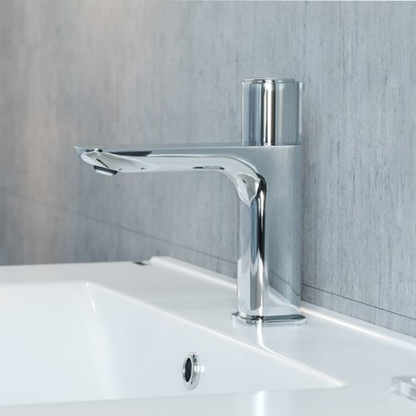 Смеситель для умывальника IDDIS Slide с кнопочным управлением (SLISBBTi01)